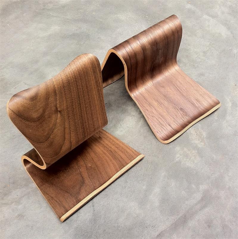 One-piece moulded wooden tablet and phone stand